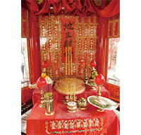 祭壇参拝